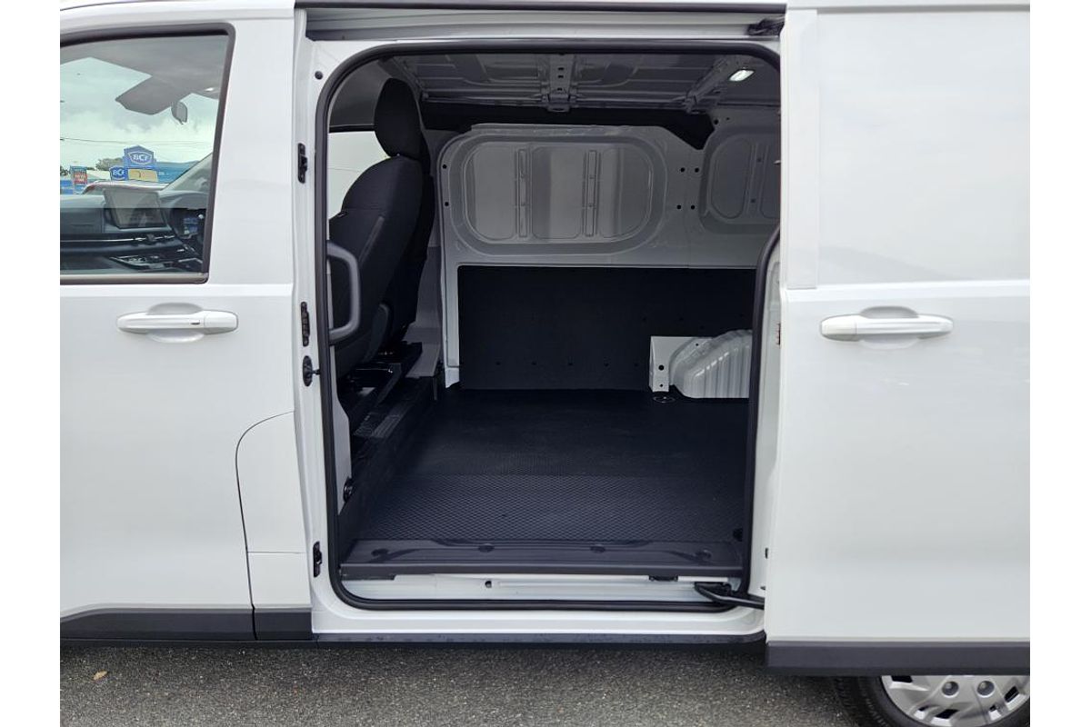 2024 LDV Deliver 7 SWB