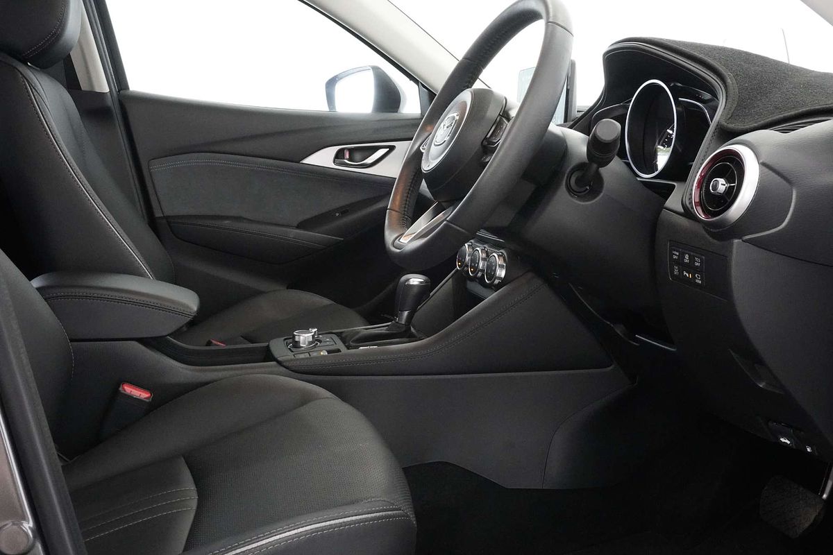 2023 Mazda CX-3 Akari DK