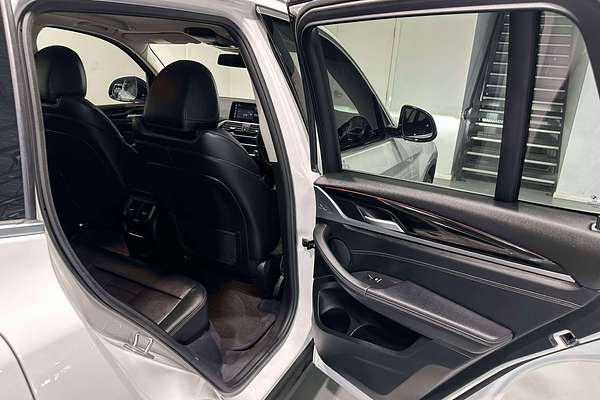 2020 BMW X3 sDrive20i G01