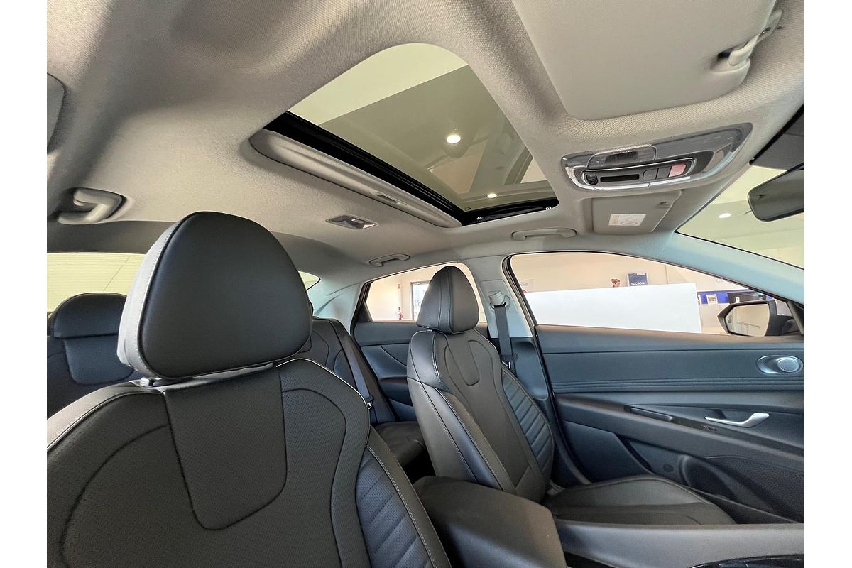 2024 Hyundai i30 Premium CN7.V2