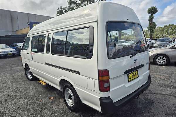 2002 Toyota HIACE COMMUTER LH184R