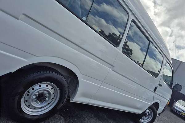 2002 Toyota HIACE COMMUTER LH184R