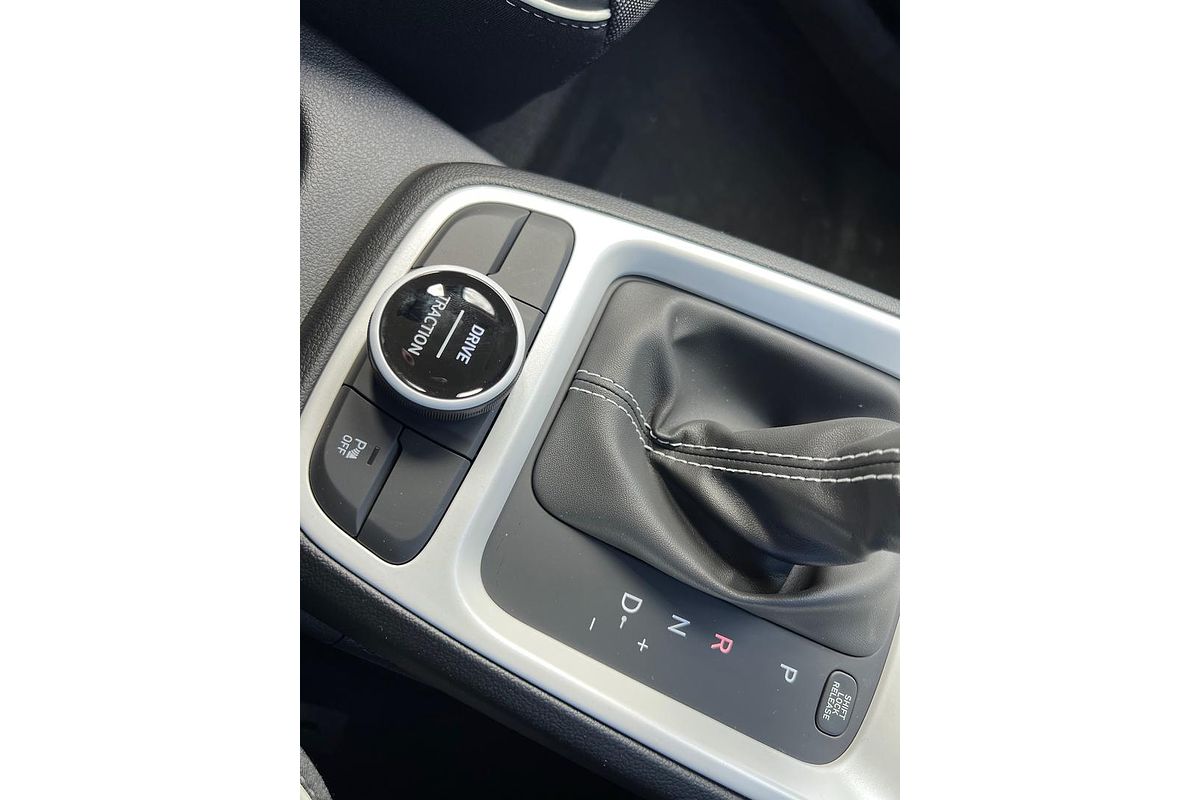 2024 Hyundai Venue Active QX.V5