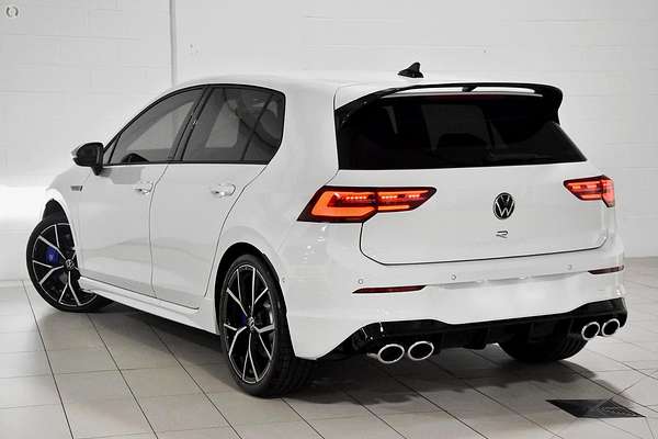 2024 Volkswagen Golf R 8