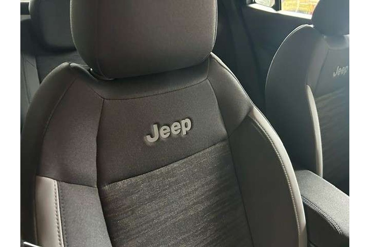 2024 Jeep Avenger Longitude JJ