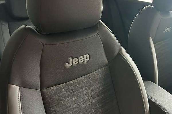 2024 Jeep Avenger Longitude JJ