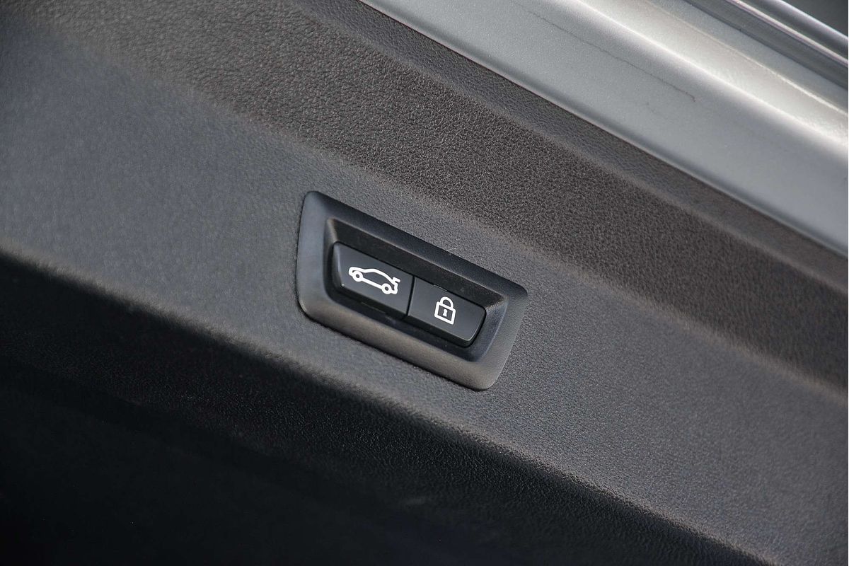 2018 BMW X3 M40i G01