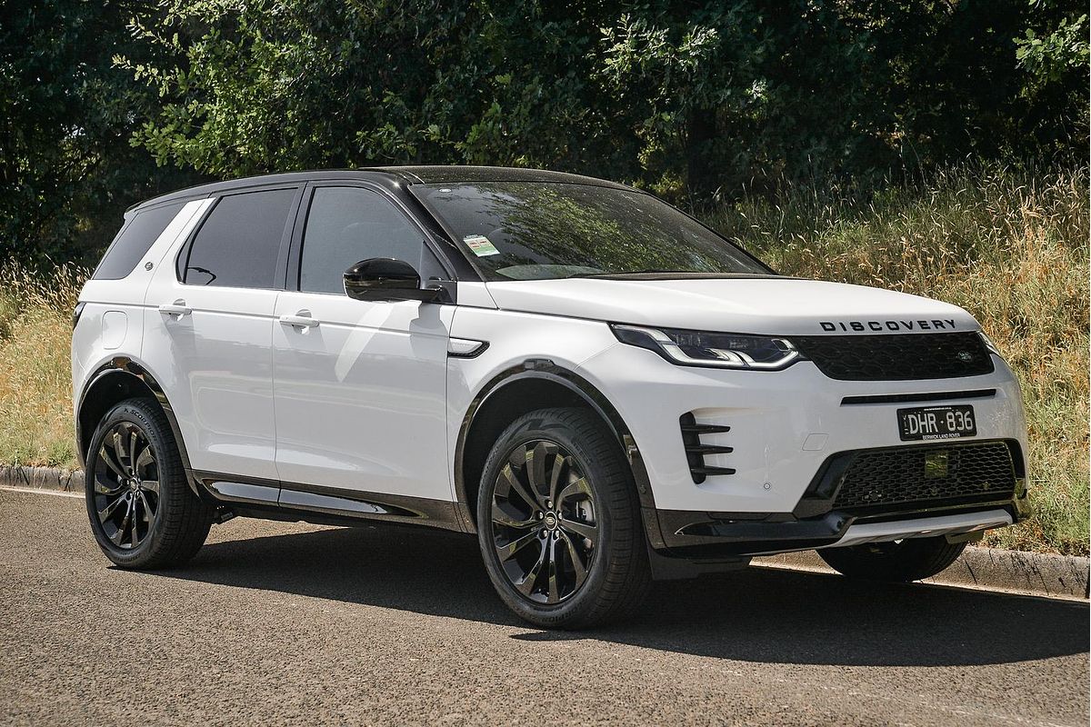 2024 Land Rover Discovery Sport P300e Dynamic SE L550