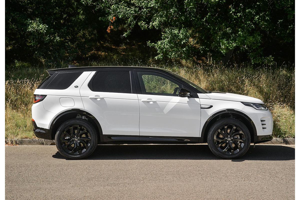 2024 Land Rover Discovery Sport P300e Dynamic SE L550