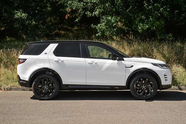 2024 Land Rover Discovery Sport P300e Dynamic SE L550