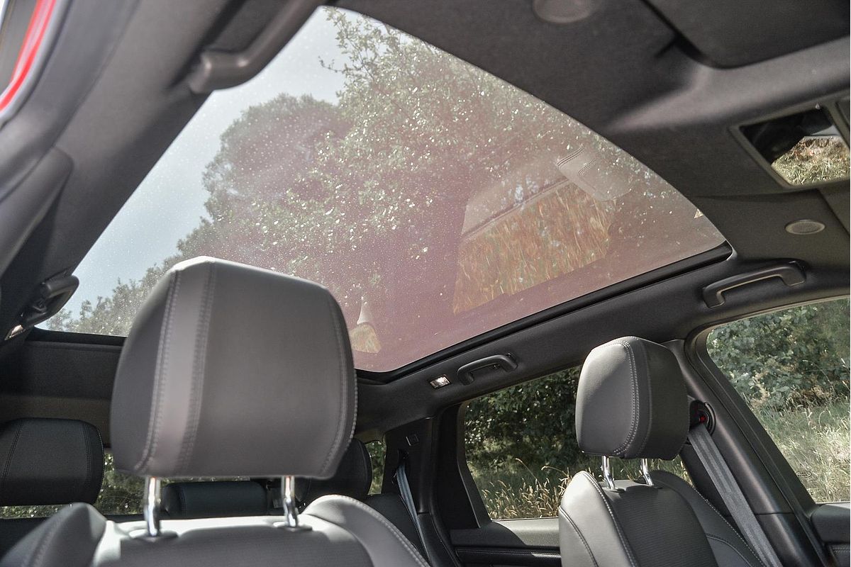 2024 Land Rover Discovery Sport P250 Dynamic SE L550