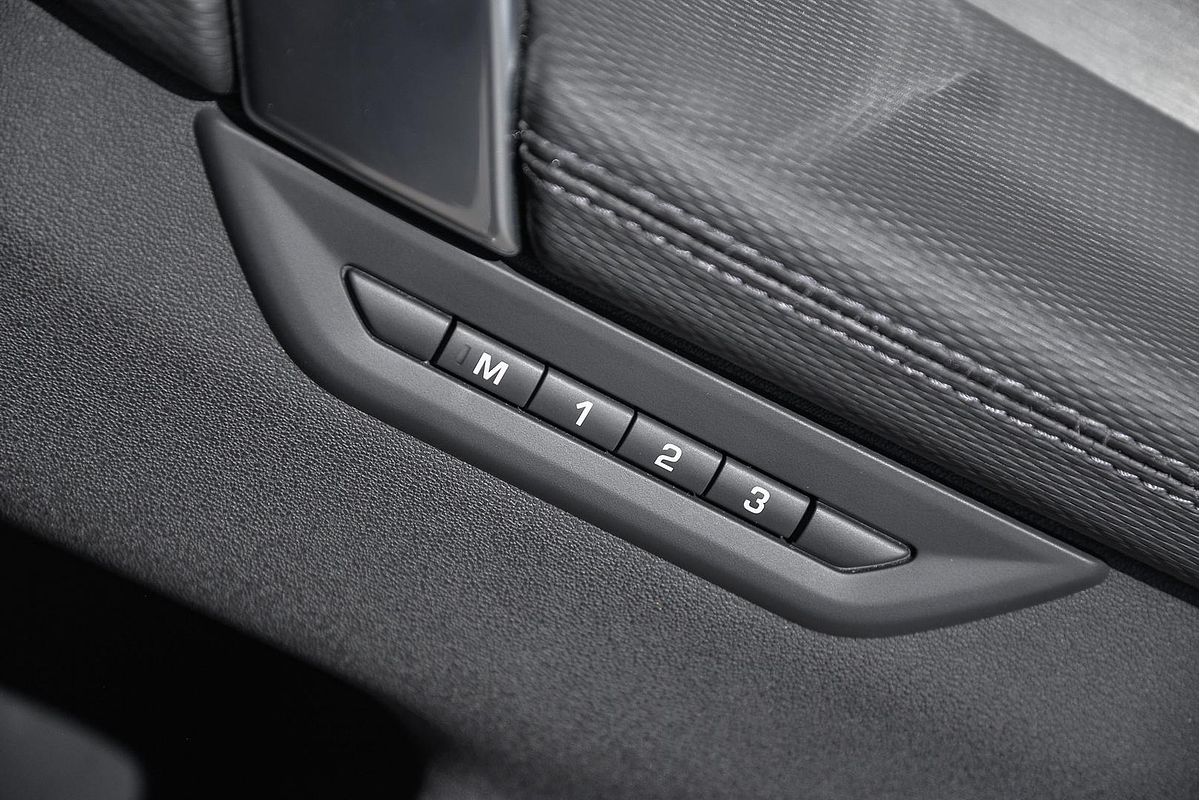 2024 Land Rover Discovery Sport P250 Dynamic SE L550