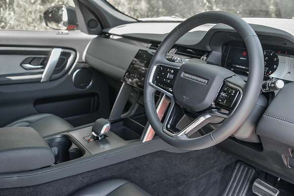 2024 Land Rover Discovery Sport P250 Dynamic SE L550