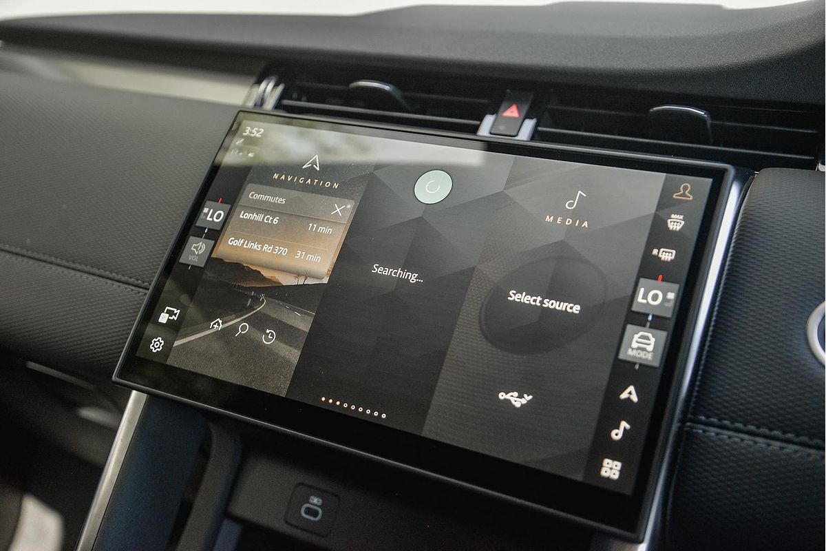 2024 Land Rover Discovery Sport P250 Dynamic SE L550