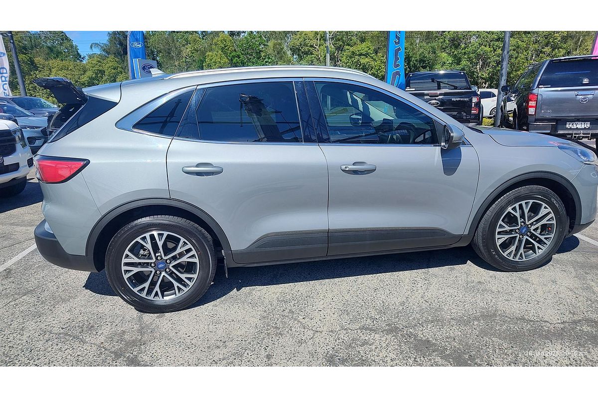 2020 Ford Escape ZH