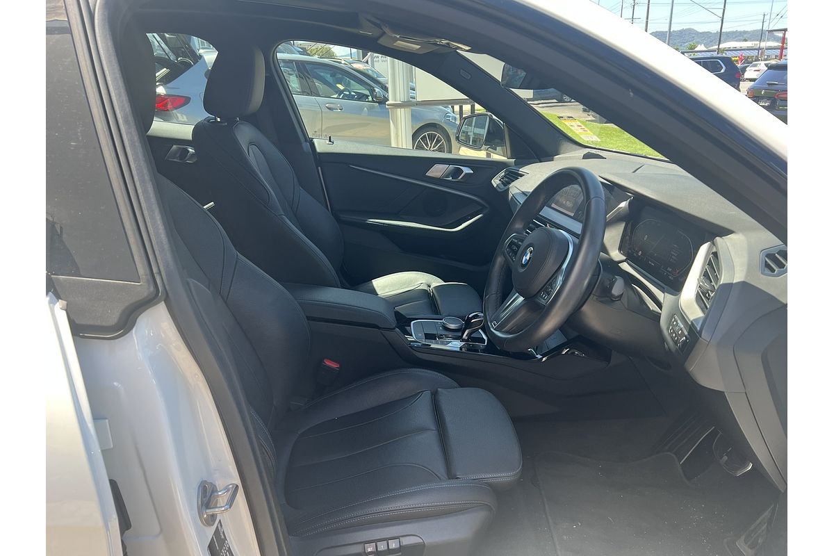 2023 BMW 2 Series 218i M Sport F44