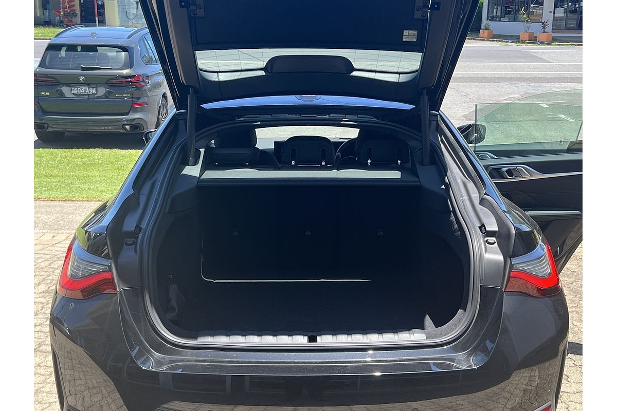 2023 BMW i4 eDrive35 G26