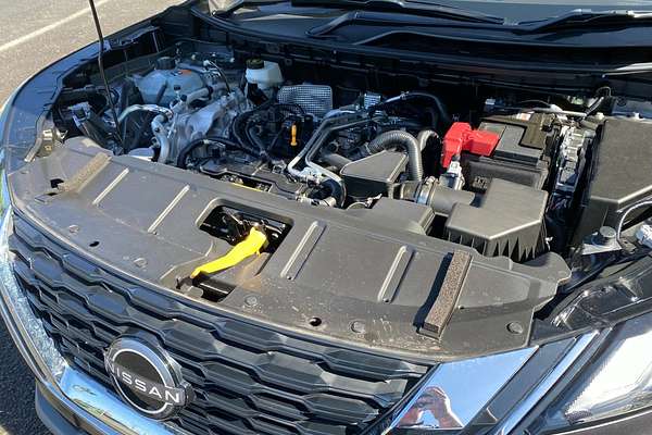 2024 Nissan X-TRAIL ST-L T33