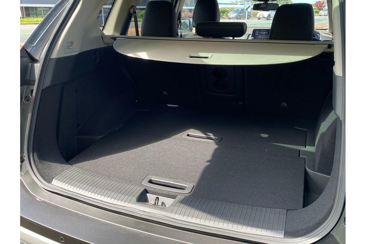 2024 Nissan X-TRAIL ST-L T33