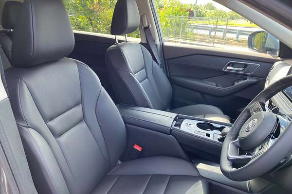 2024 Nissan X-TRAIL ST-L T33