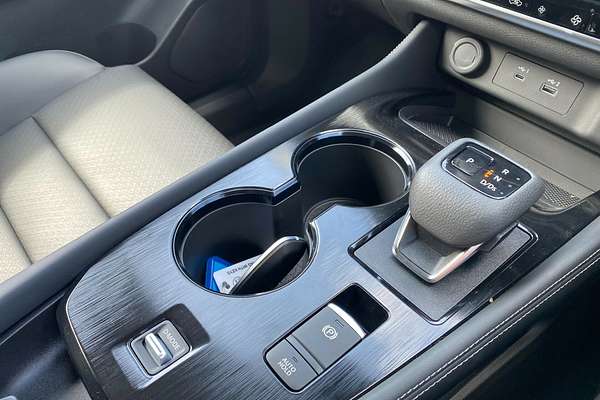 2024 Nissan X-TRAIL ST-L T33