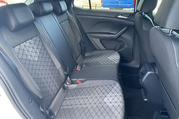2024 Volkswagen T-Cross 85TSI R-Line D31
