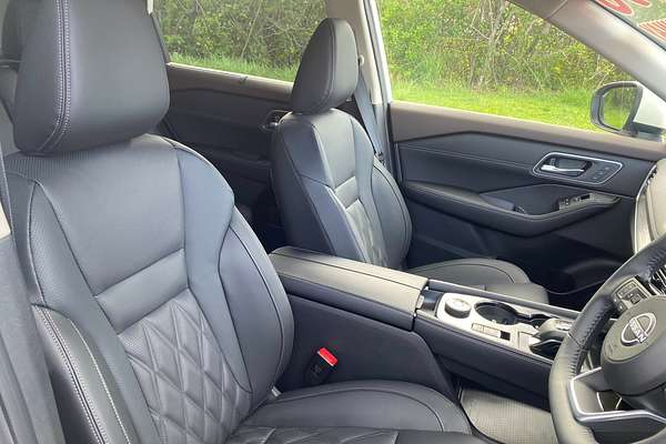 2024 Nissan X-TRAIL Ti-L T33