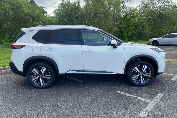 2024 Nissan X-TRAIL Ti-L T33