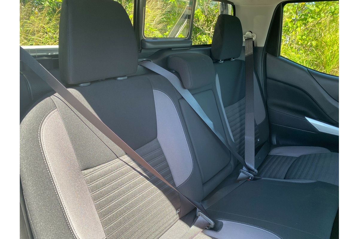 2024 Nissan Navara ST-X D23 4X4