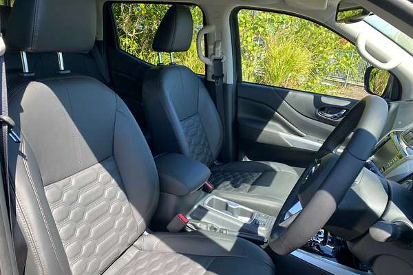 2024 Nissan Navara ST-X D23 4X4