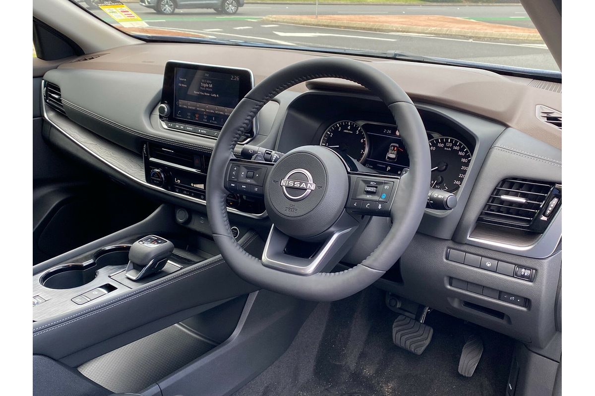 2024 Nissan X-TRAIL ST-L T33