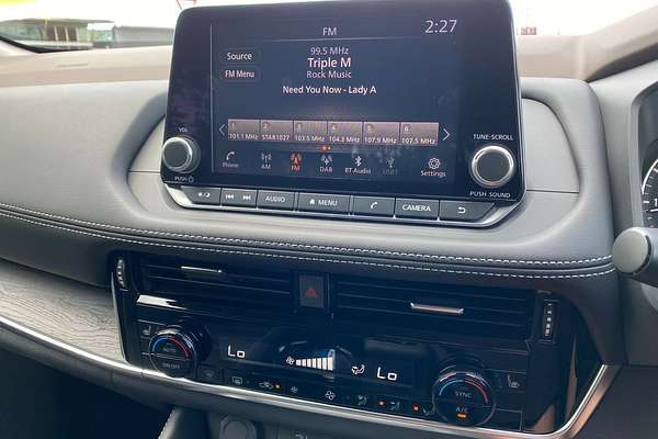 2024 Nissan X-TRAIL ST-L T33