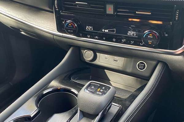 2024 Nissan X-TRAIL ST-L T33