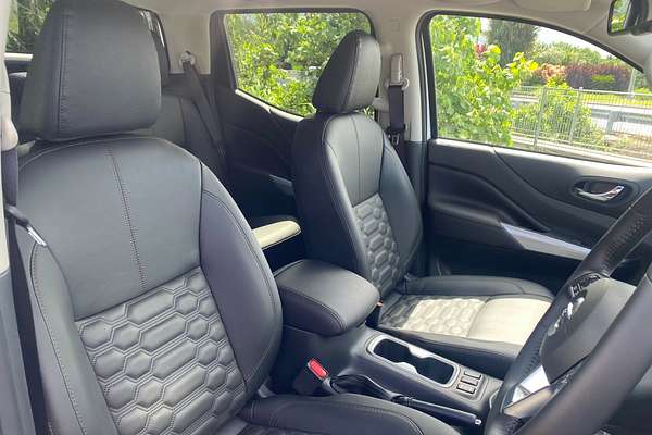 2024 Nissan Navara ST-X D23 4X4