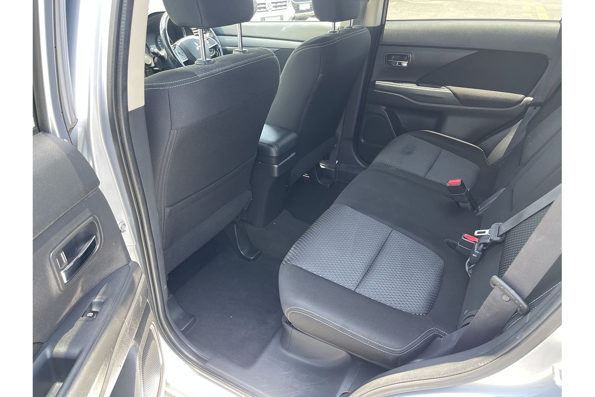 2015 Mitsubishi Outlander LS ZK