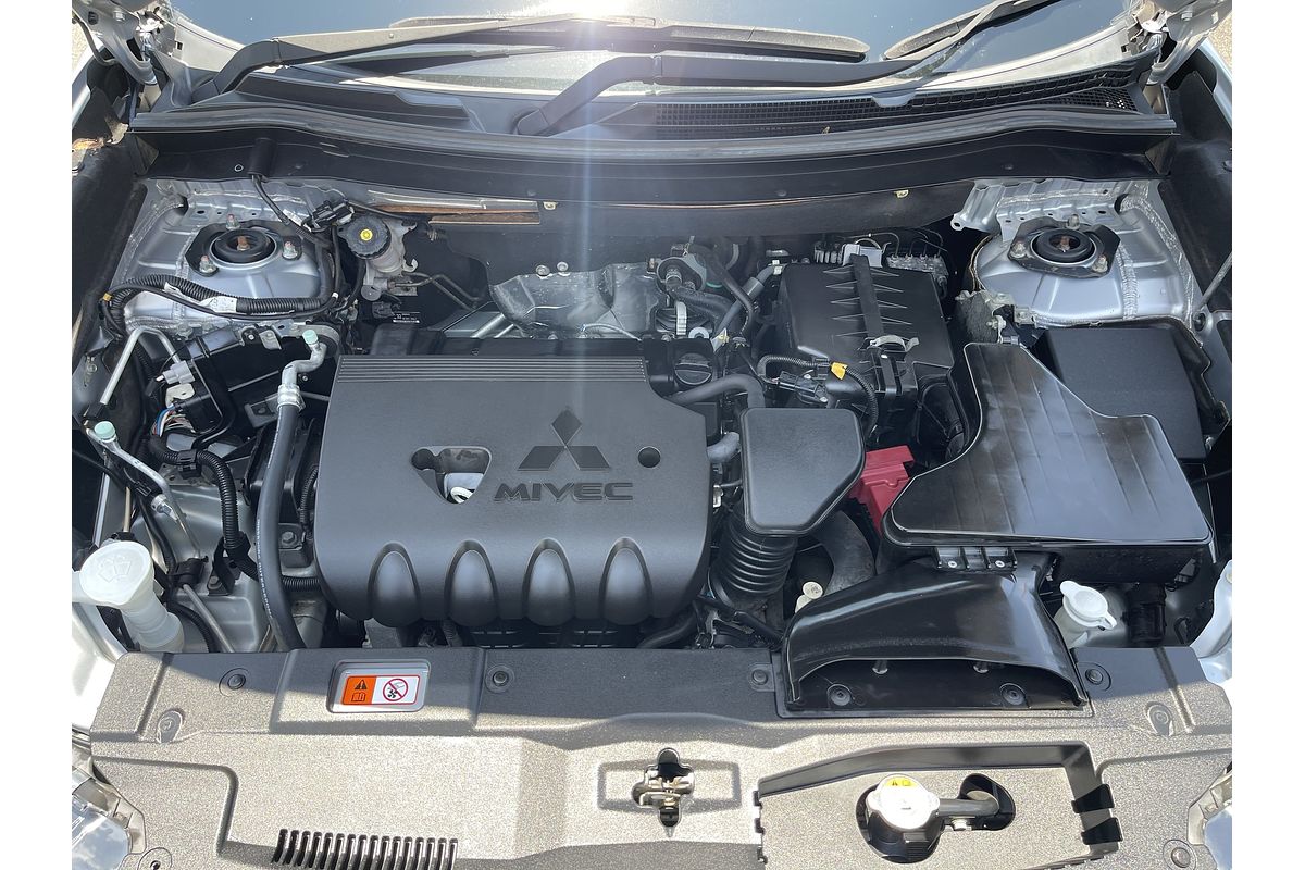 2015 Mitsubishi Outlander LS ZK
