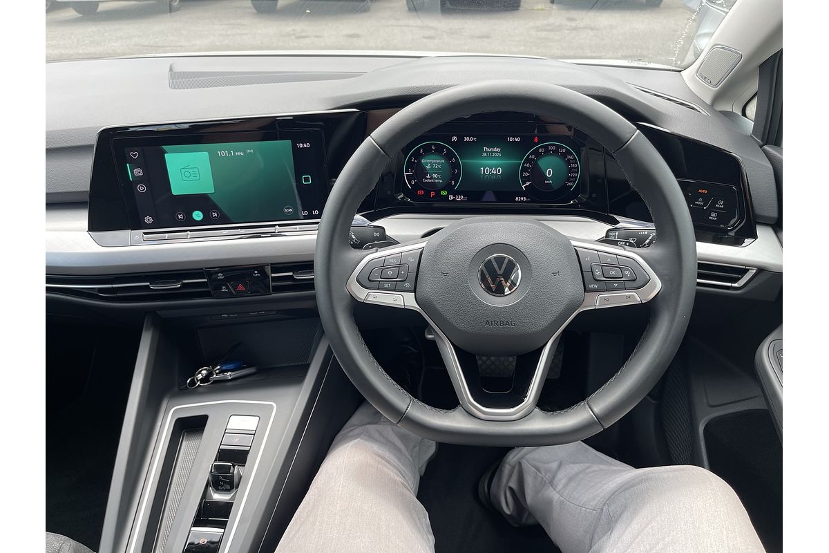 2022 Volkswagen Golf 110TSI Life 8