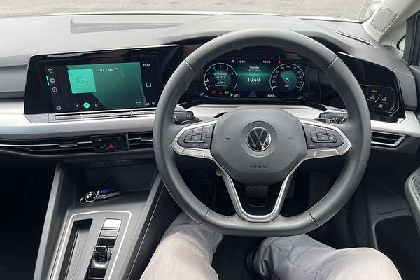 2022 Volkswagen Golf 110TSI Life 8