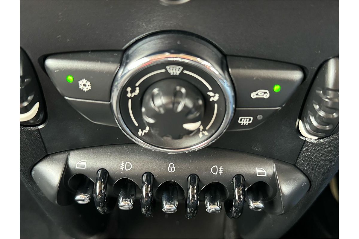 2010 MINI Hatch Cooper R56 LCI