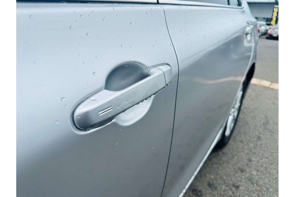 2016 Toyota Camry Atara S AVV50R