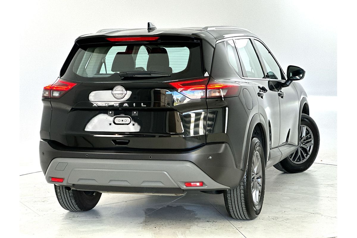 2024 Nissan X-TRAIL ST T33