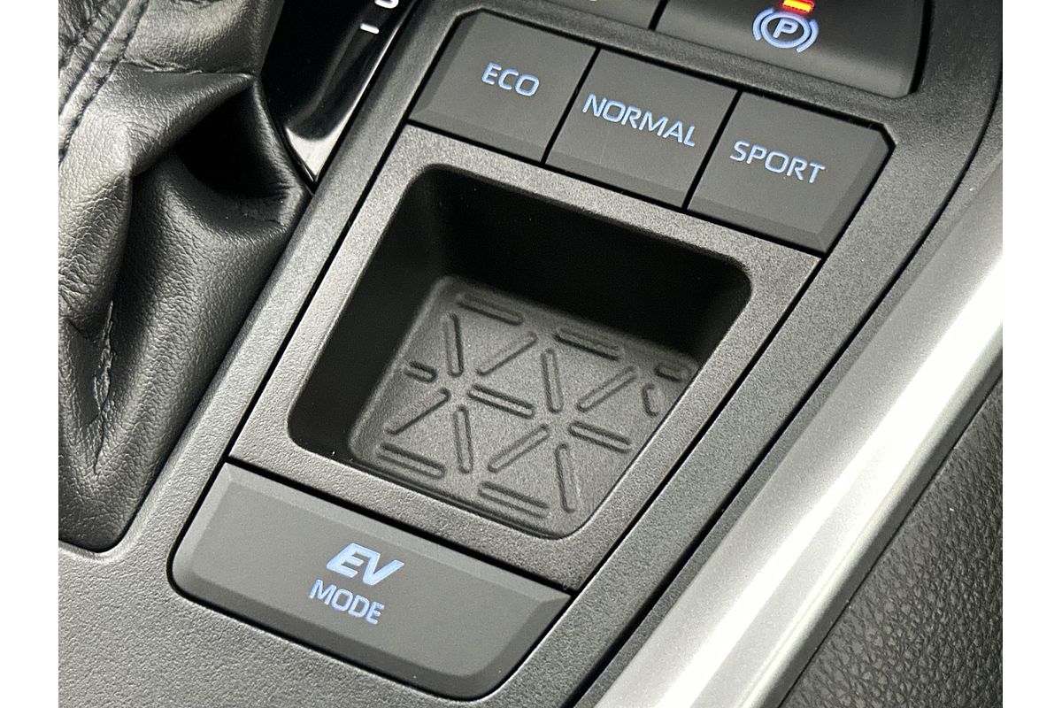 2020 Toyota RAV4 GXL AXAH52R