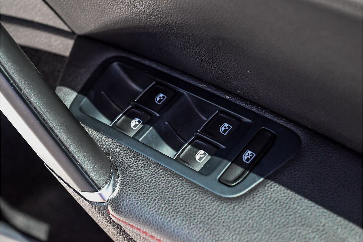 2015 Volkswagen Golf GTI 7