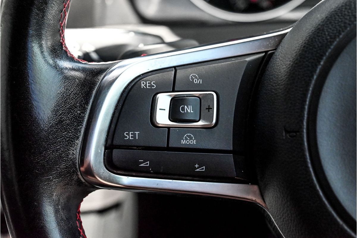 2015 Volkswagen Golf GTI 7