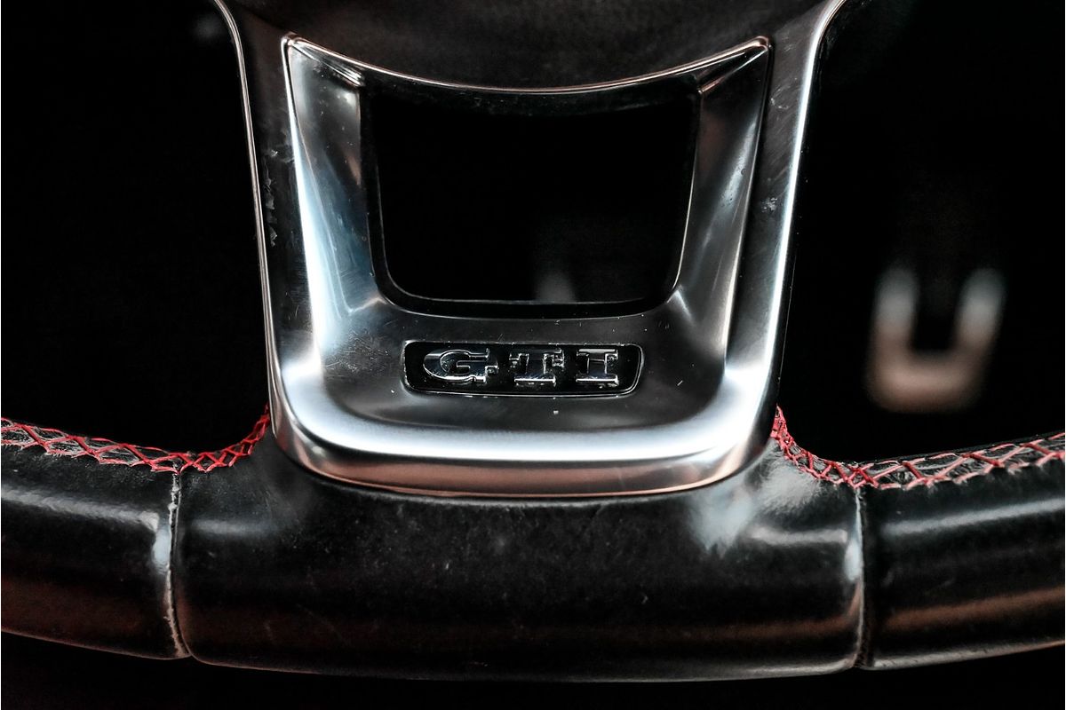 2015 Volkswagen Golf GTI 7