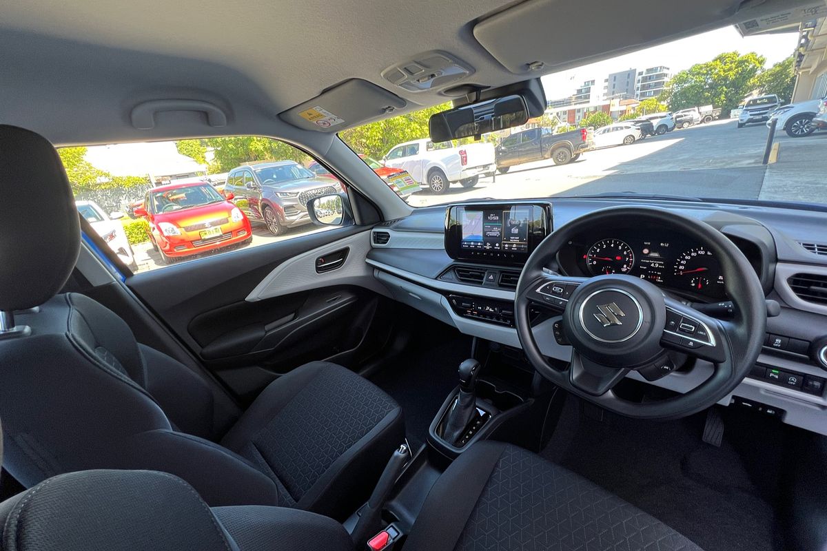 2024 Suzuki Swift Hybrid UZ