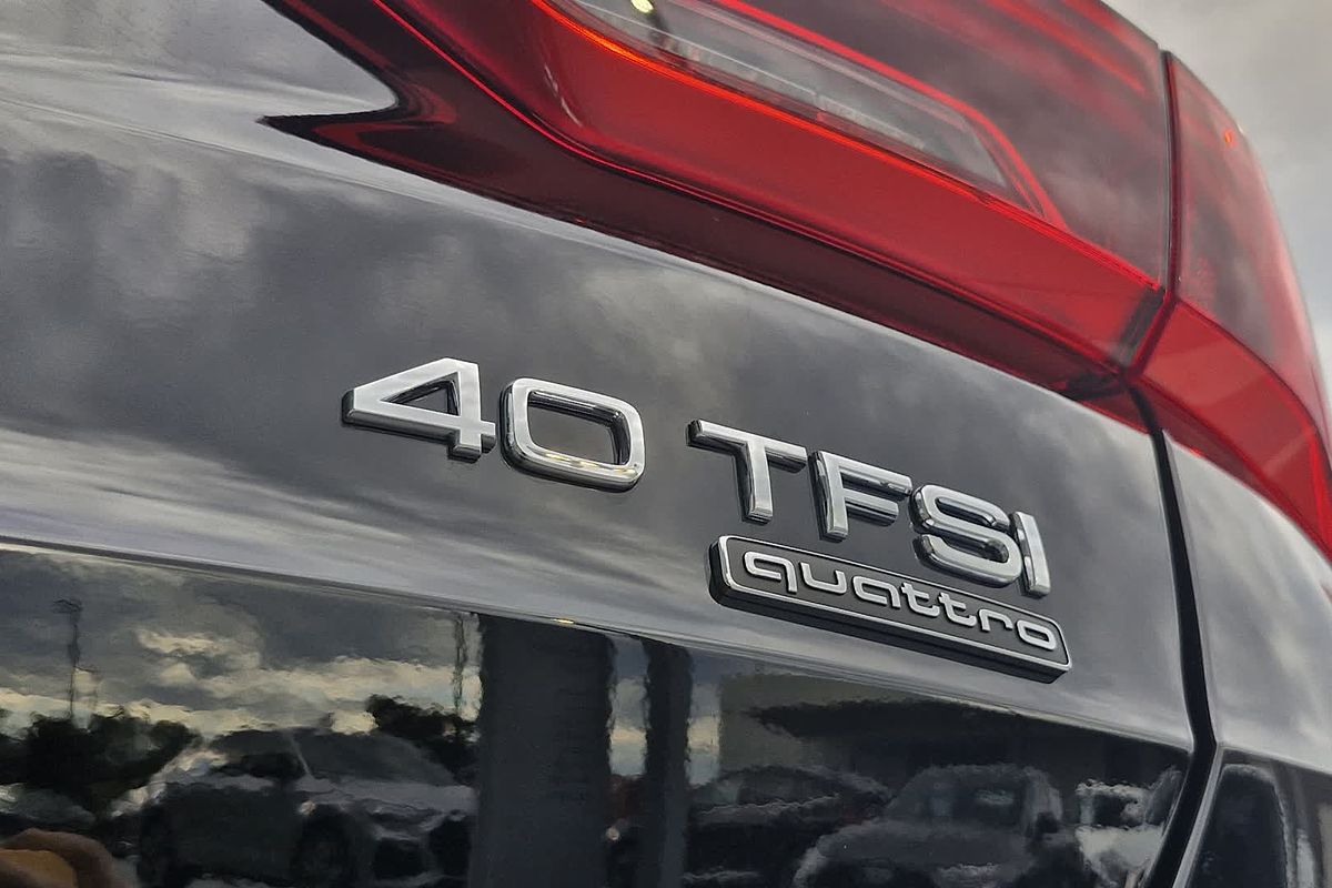 2024 Audi Q3 40 TFSI S Line F3