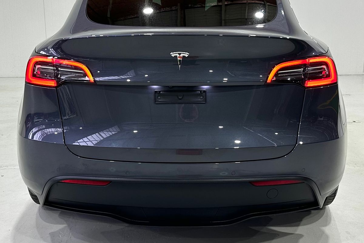 2023 Tesla Model Y Rear-Wheel Drive