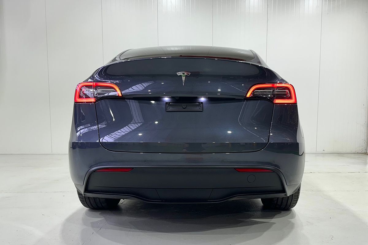 2023 Tesla Model Y Rear-Wheel Drive