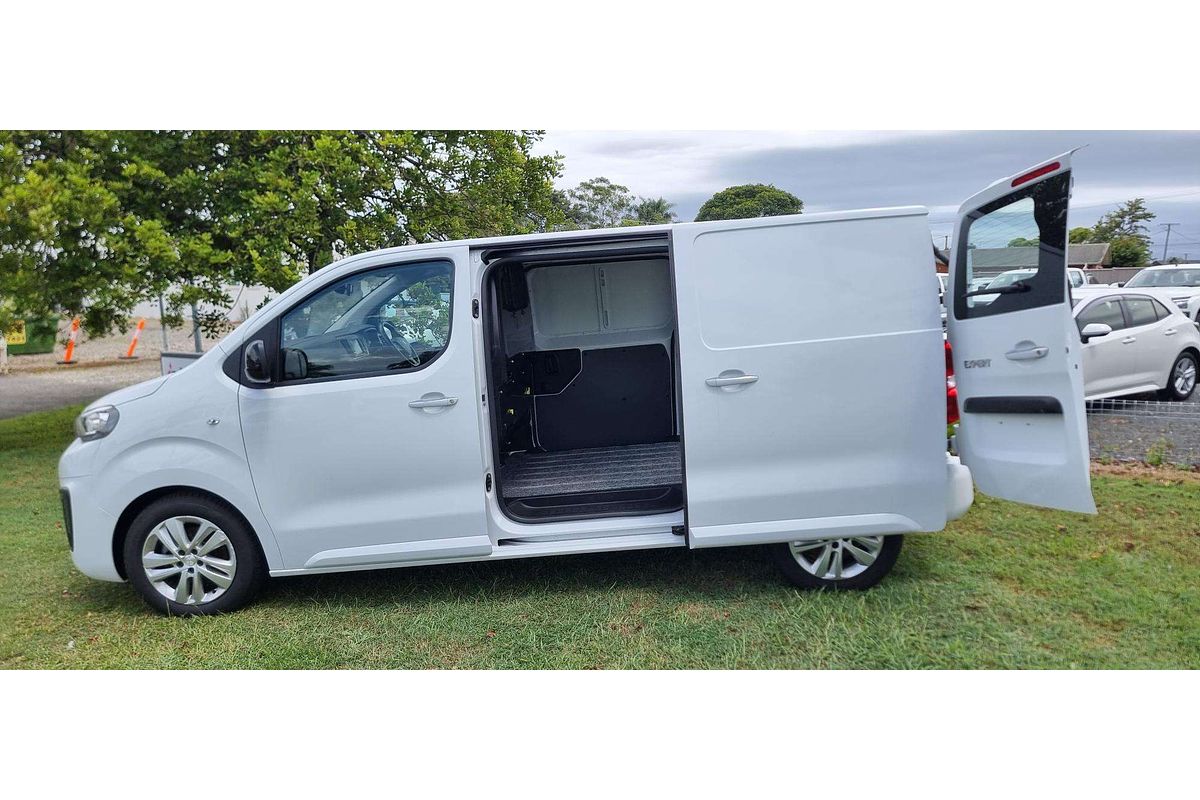 2022 Peugeot Expert Pro K0 SWB